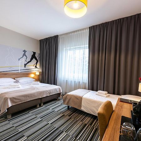 Hotel Maraton Szamotuły Kültér fotó