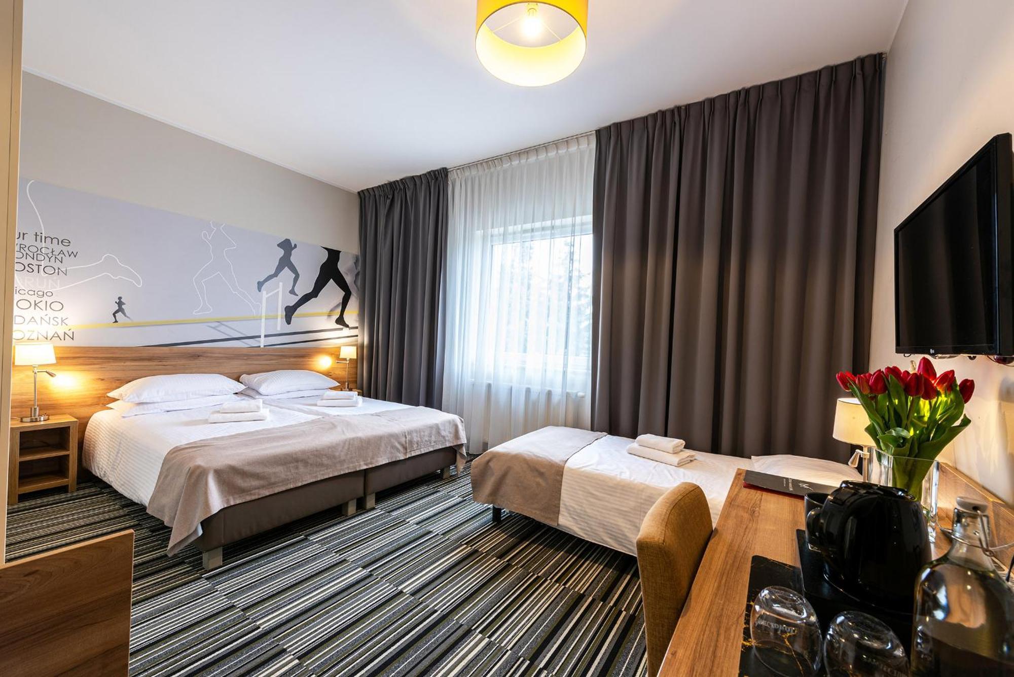 Hotel Maraton Szamotuły Kültér fotó
