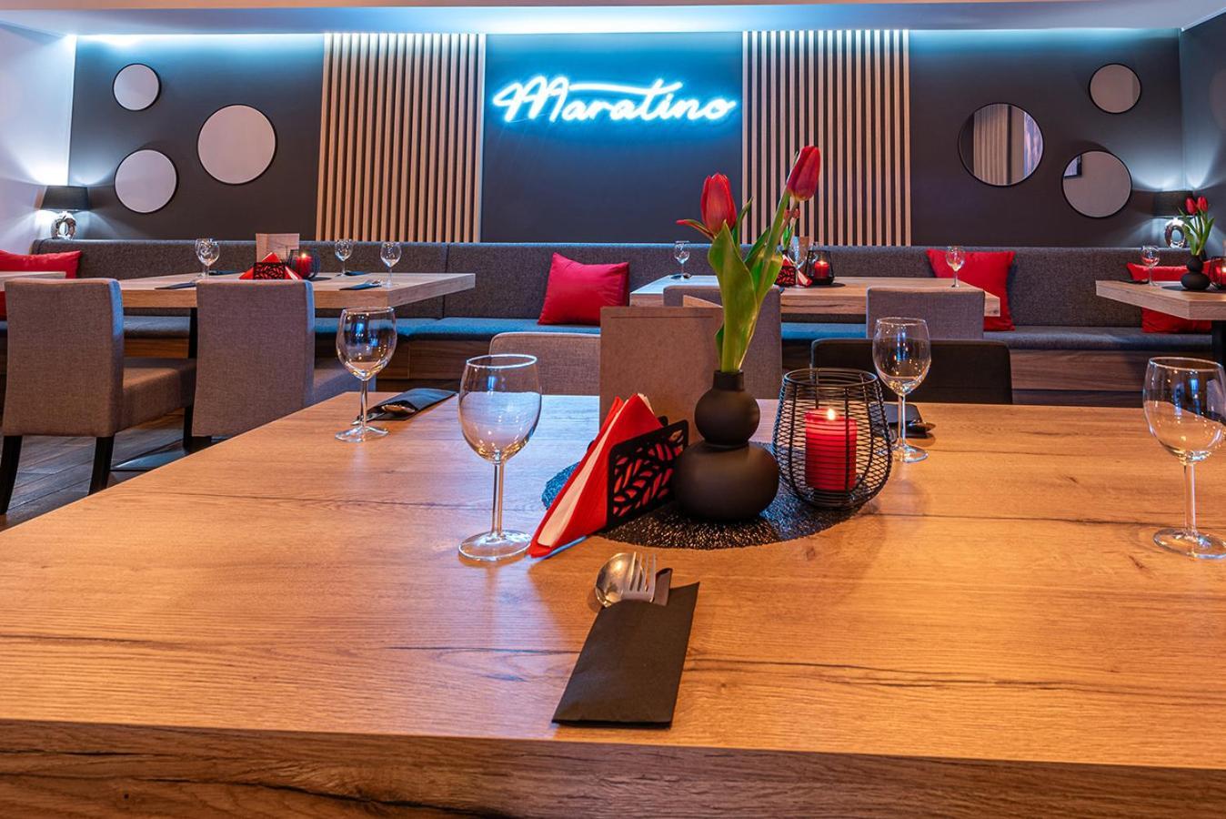 Hotel Maraton Szamotuły Kültér fotó
