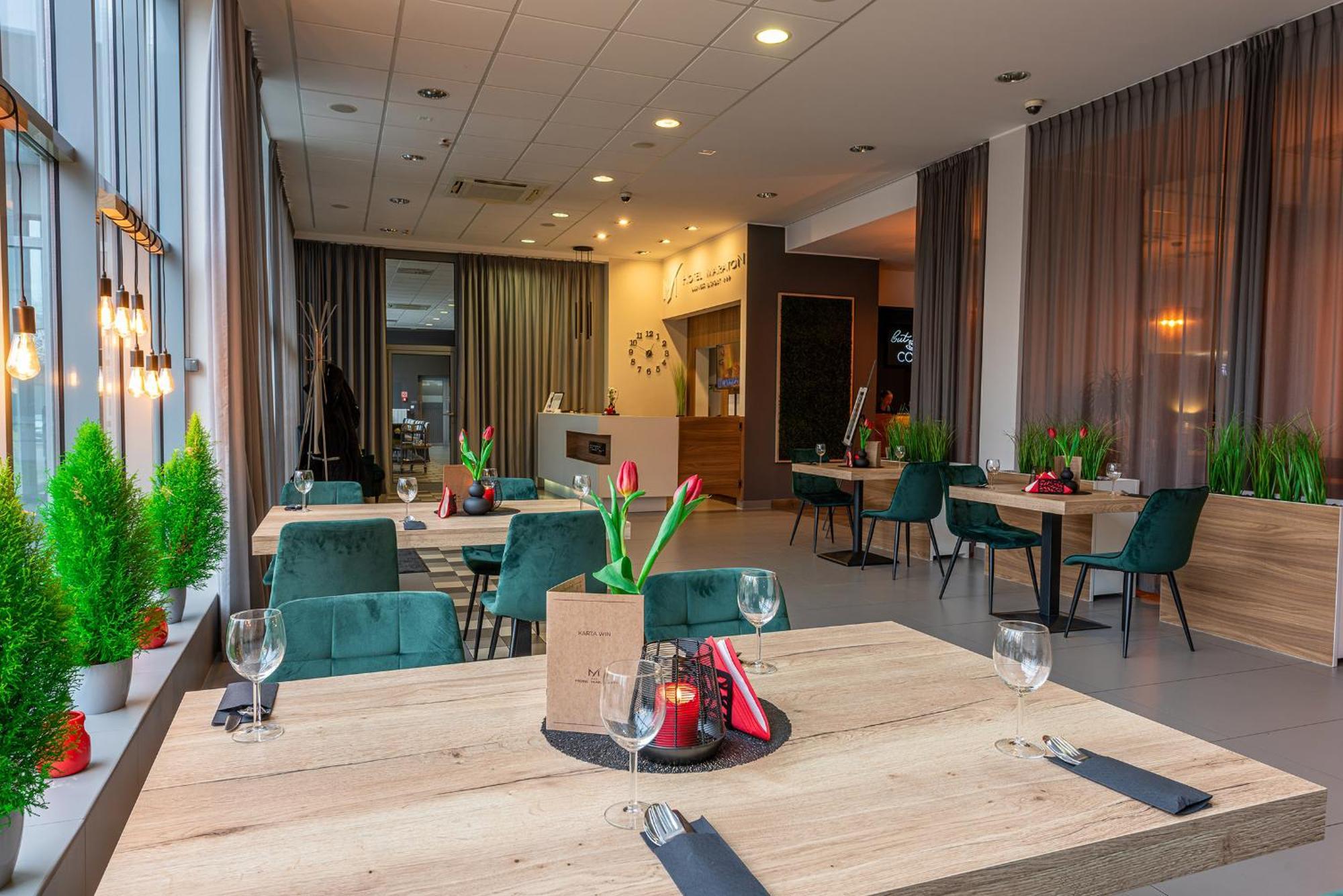 Hotel Maraton Szamotuły Kültér fotó